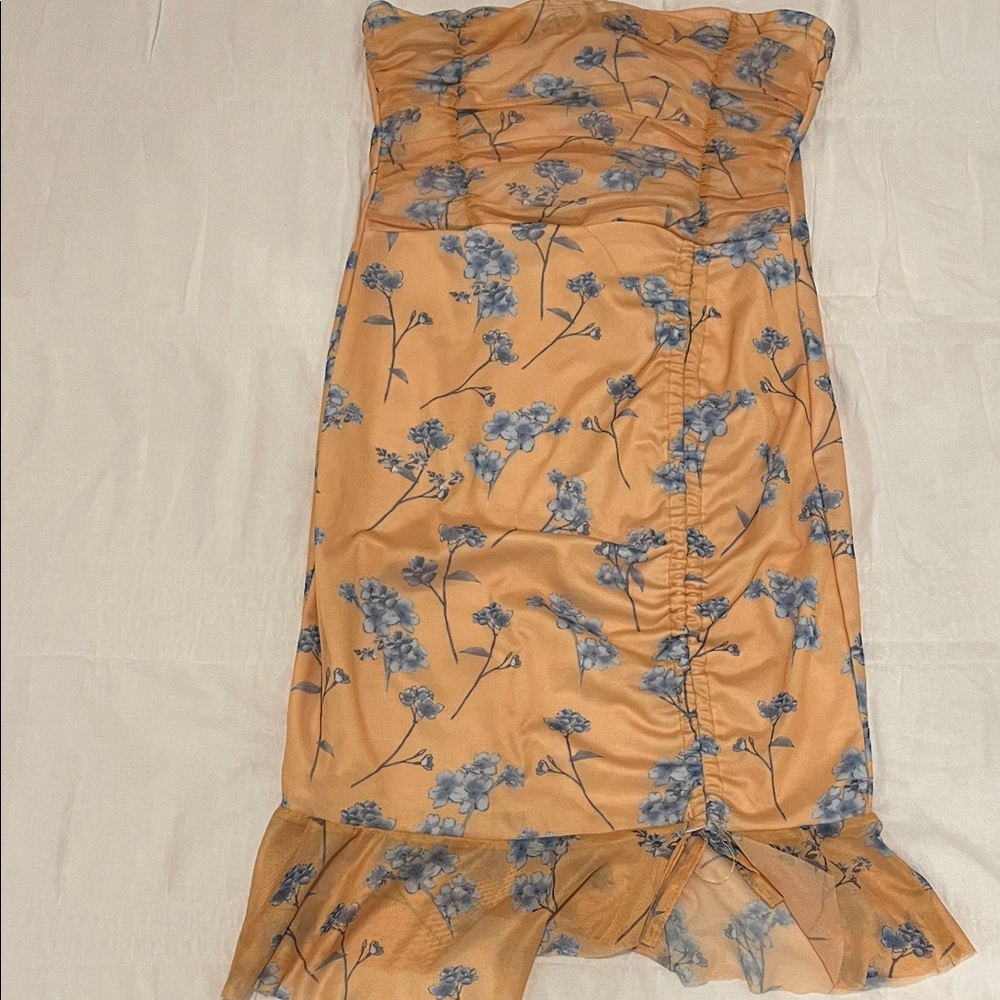 PrettyLittleThing Strapless Dress with Blue Floral on Yellow